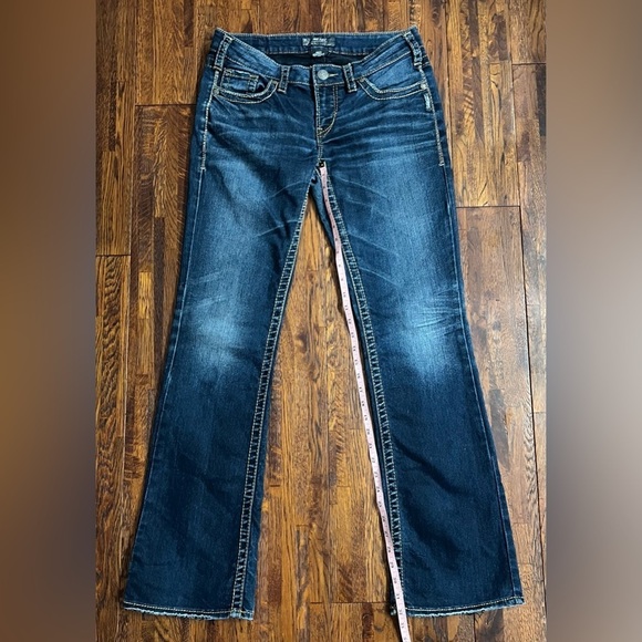 SILVER Aiko Bootcut Jean in Dark Wash Size 28 Waist / 33 Length - Picture 2 of 12